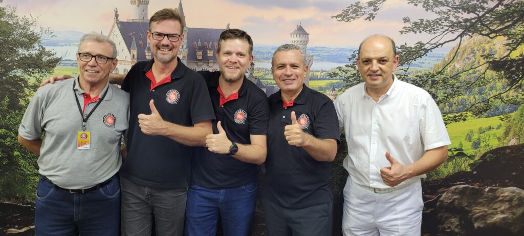 Da esquerda para direita, Arquelau Bonifacio, Luis Lukow, Jefferson Santos, Miguel Teixeira Filho e Laércio Batista Jr.